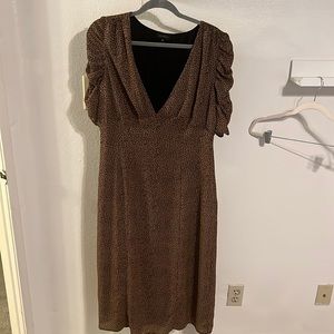 MIDI dress with deep V and puff sleeves